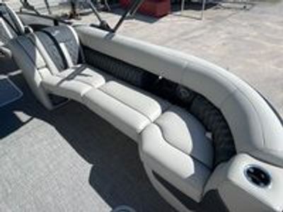 2026 Barletta Lusso L25UC - Photo 9