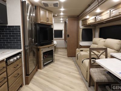 2026 Holiday Rambler Vacationer - Photo 5