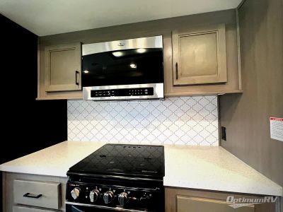 2022 Highland Ridge Mesa Ridge XLT — photo 13 view