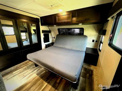 2022 Highland Ridge Mesa Ridge XLT — photo 16 view