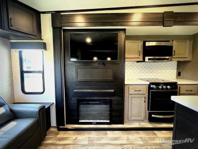 2022 Highland Ridge Mesa Ridge XLT — photo 7 view