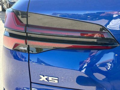 2026 BMW X5 — photo 10 view