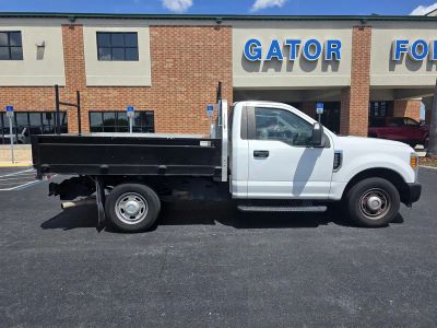 2017 Ford F-250SD — interior view