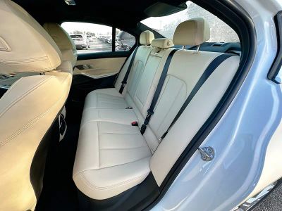 2026 BMW 3 Series — photo 19 view