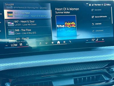 2026 BMW 3 Series — photo 12 view