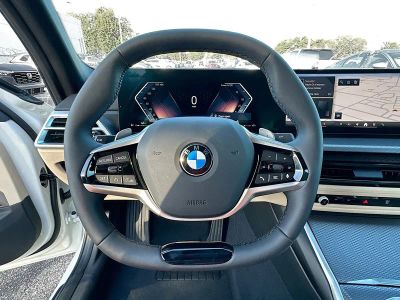 2026 BMW 3 Series — photo 8 view