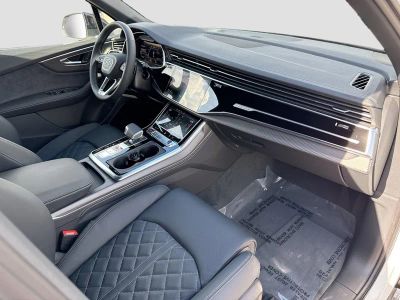 2026 Audi SQ7 — photo 13 view