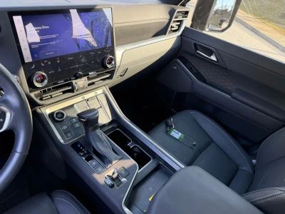 2024 Lexus GX - Photo 33