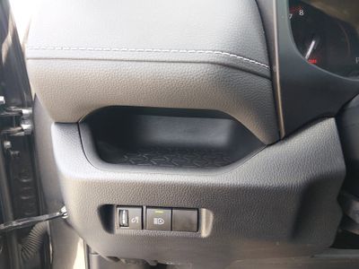 2024 Toyota RAV4 - Photo 12