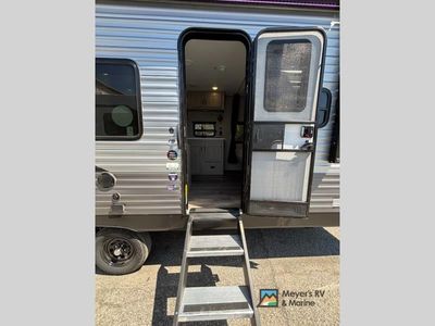 2026 Coachmen RV Catalina Summit Series 8 - Photo 8