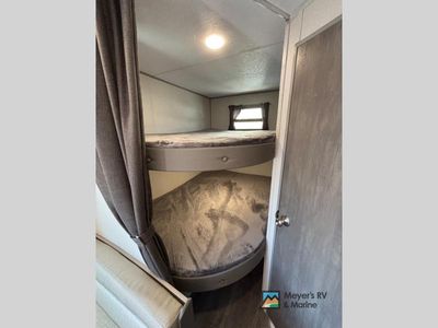 2026 Coachmen RV Catalina Summit Series 8 - Photo 16