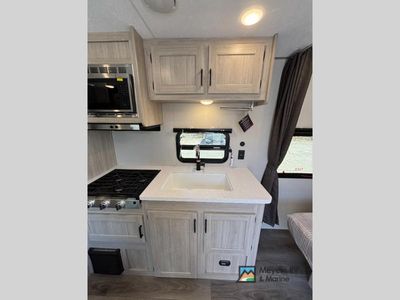 2026 Coachmen RV Catalina Summit Series 8 - Photo 10