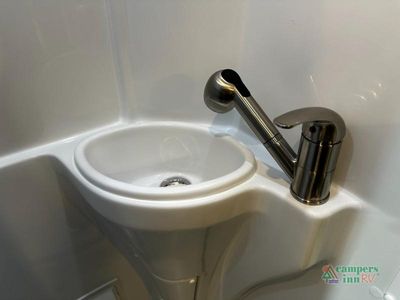 2026 Airstream Interstate - Photo 42