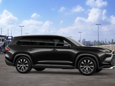 2026 Toyota Grand Highlander Hybrid - Photo 13