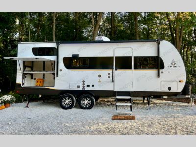 2025 Ember RV E-Series - Photo 1