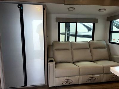 2026 Grand Reflection Travel Trailer - Photo 10