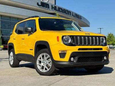 2023 Jeep Renegade - Photo 2