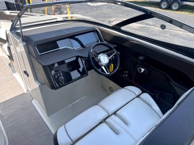 2016 Sea Ray 280 SLX - Photo 9