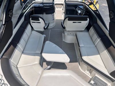 2016 Sea Ray 280 SLX - Photo 8