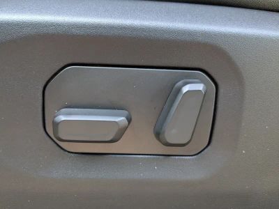 2026 Jeep Gladiator — photo 19 view