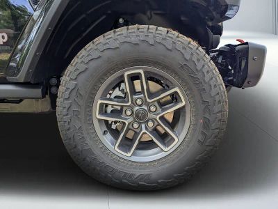 2026 Jeep Gladiator — photo 9 view