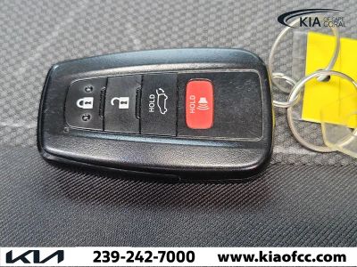 2021 Toyota RAV4 — photo 35 view