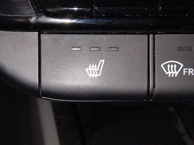 2025 Hyundai Elantra — photo 18 view