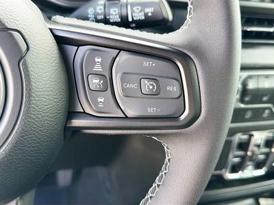 2026 Jeep Wrangler — photo 37 view
