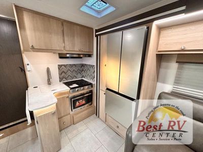 2026 Coachmen RV Leprechaun - Photo 32