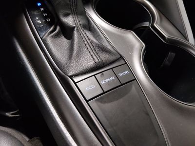 2024 Toyota Camry - Photo 17