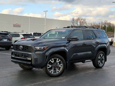2025 Toyota 4Runner - Photo 2