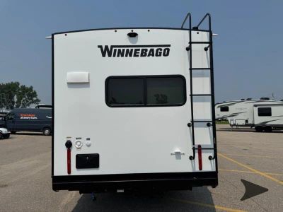 2026 Winnebago Thrive - Photo 5