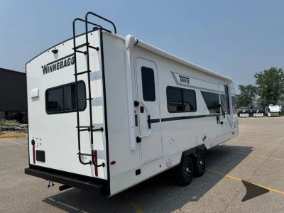 2026 Winnebago Thrive - Photo 4