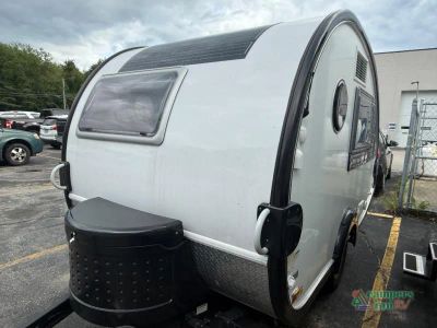 2019 nuCamp RV TAB 320 — interior view