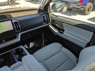 2025 Ford Expedition Max — photo 16 view