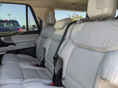 2025 Ford Expedition Max — photo 17 view