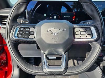 2026 Ford Mustang - Photo 15