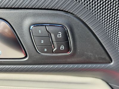 2026 Ford Mustang - Photo 12