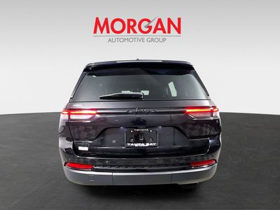 2022 Jeep Grand Cherokee - Photo 4