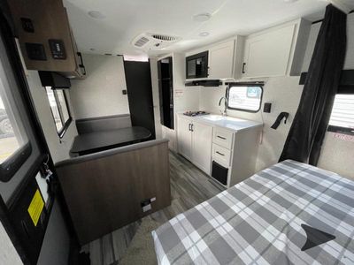 2026 Jayco Jay Flight SLX - Photo 9