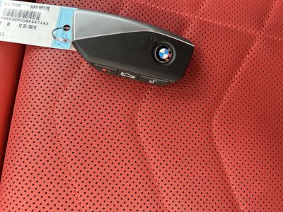 2026 Pre-Owned 2025 BMW X2 xDrive28i - Photo 35
