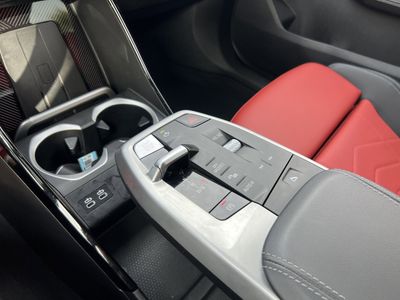 2026 Pre-Owned 2025 BMW X2 xDrive28i - Photo 25