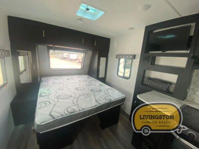 2022 Coachmen RV Freedom Express Ultra Lite - Photo 10