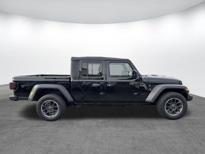 2021 Jeep Gladiator - Photo 4