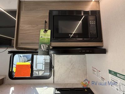 2026 Coachmen RV Freedom Express Ultra Lite - Photo 15