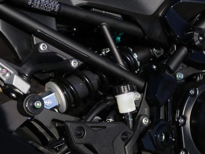 2025 Kawasaki Z900 ABS Metallic Spark Black/Metallic Carbon Gray - Photo 13