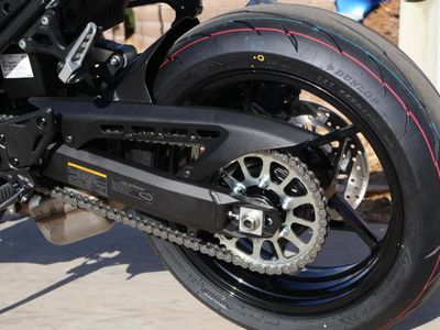 2025 Kawasaki Z900 ABS Metallic Spark Black/Metallic Carbon Gray - Photo 12