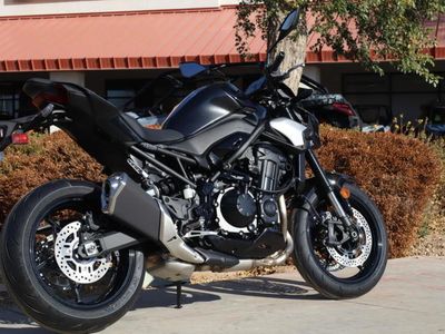2025 Kawasaki Z900 ABS Metallic Spark Black/Metallic Carbon Gray - Photo 6