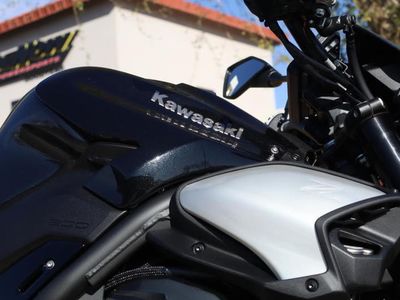 2025 Kawasaki Z900 ABS Metallic Spark Black/Metallic Carbon Gray - Photo 15