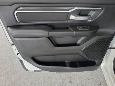 2026 Ram 1500 — photo 14 view
